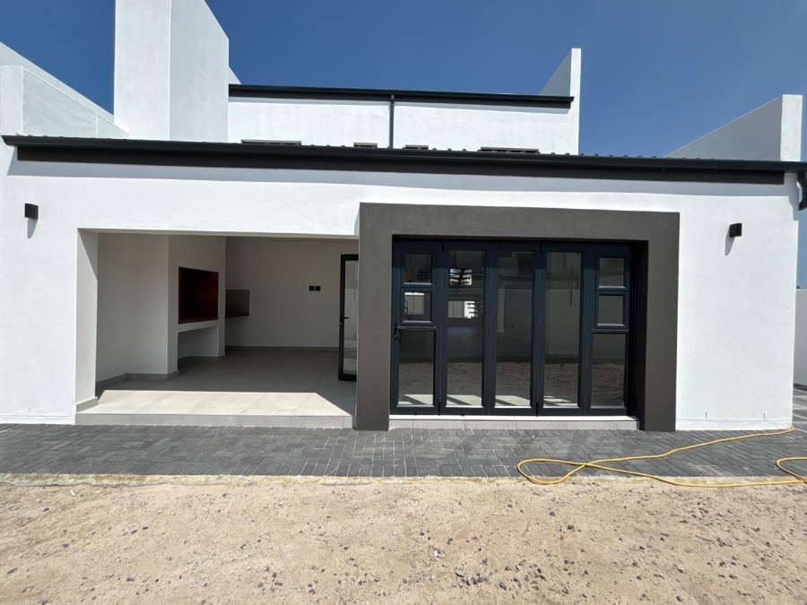 4 Bedroom Property for Sale in Sandown Western Cape